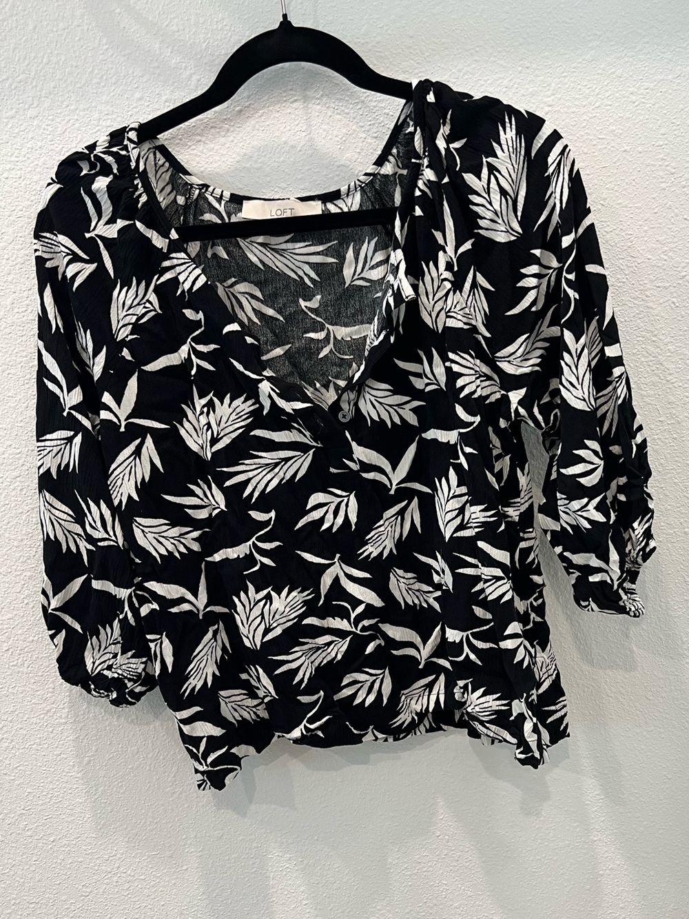 LOFT Black and White Leaf-Print V-Neck Blouse